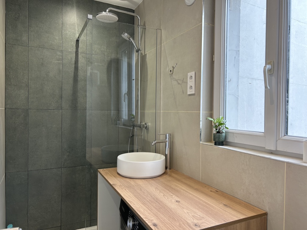 Photo d'une salle de bain